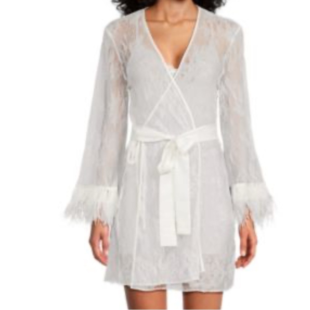 Rya Collection Women’s White Lace Feathered Trim Robe Attached Satin Belt S NWOT